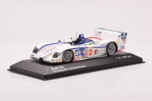 Audi R8 #2 E. Pirro / F. Biela / A. McNish 12 Hours of Sebring 2nd Place 2005 Minichamps 1:43 400051302 Metaal — afbeelding 2 van 4