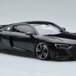 Audi R8 Performance Zwart Kengfai 1:18 - image 6 of 10