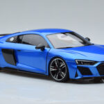 Audi R8 Performance Blauw Kengfai 1:18 - image 6 of 10
