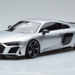 Audi R8 Performance Zilver Kengfai 1:18