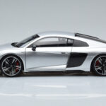 Audi R8 Performance Zilver Kengfai 1:18 - image 5 of 10