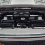 Audi R8 Spyder Performance Nardo Grijs Kengfai 1:18 - image 10 of 11