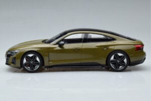 Audi RS E-Tron GT Olijfgroen Norev 1:18 188380 Metaal — afbeelding 3 van 6