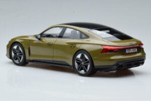 Audi RS E-Tron GT Olijfgroen Norev 1:18 188380 Metaal — afbeelding 5 van 6