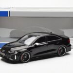 Audi RS3 8Y Sedan Zwart MCG 1:18 - image 6 of 6