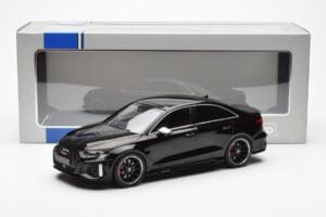 Audi RS3 8Y Sedan Zwart MCG 1:18 MCG18450 Metaal — afbeelding 6 van 6