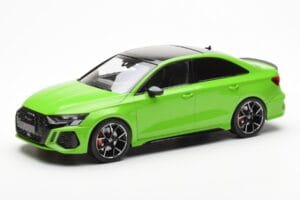 Audi RS3 8Y Sedan Groen MCG 1:18 MCG18449