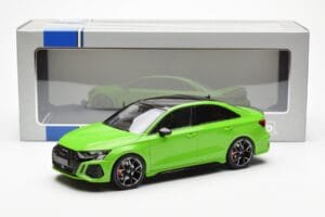 Audi RS3 8Y Sedan Groen MCG 1:18 MCG18449 Metaal — afbeelding 6 van 6