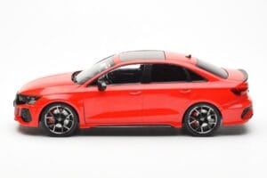 Audi RS3 8Y Sedan Rood MCG 1:18 MCG18451 Metaal — afbeelding 3 van 6