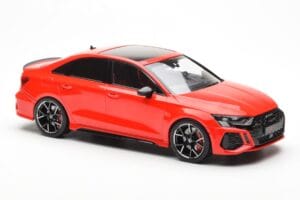 Audi RS3 8Y Sedan Rood MCG 1:18 MCG18451 Metaal — afbeelding 4 van 6