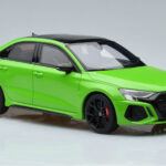 Audi RS3 8Y Sedan Groen GT Spirit 1:18 - image 4 of 6