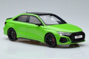 Audi RS3 8Y Sedan Groen GT Spirit 1:18 GT414 Hars — afbeelding 4 van 6