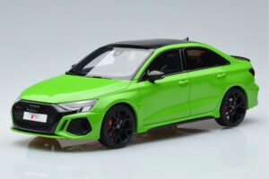 Audi RS3 8Y Sedan Groen GT Spirit 1:18