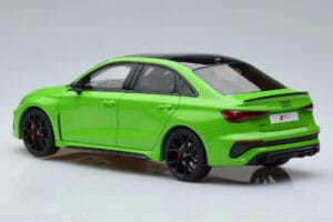 Audi RS3 8Y Sedan Groen GT Spirit 1:18 GT414 Hars — afbeelding 5 van 6