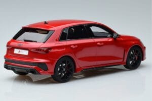 Audi RS3 8Y Sportback Rood GT Spirit 1:18 GT378 Hars — afbeelding 2 van 6