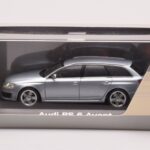 Audi RS6 C6 Monza Zilver Minichamps 1:43 - image 4 of 4