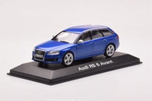 Audi RS6 C6 Sepang Blauw Minichamps 1:43 5010710223 Metaal — afbeelding 2 van 4