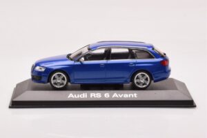 Audi RS6 C6 Sepang Blauw Minichamps 1:43 5010710223