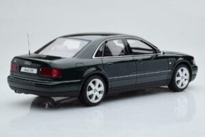 Audi S8 D2 Groen Otto 1:18 OT916 Hars — afbeelding 2 van 6