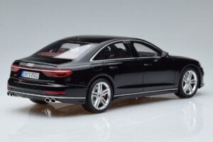 Audi S8 D5 Mythos Zwart Asia Edition GT Spirit 1:18 CLDC019 Hars — afbeelding 2 van 6