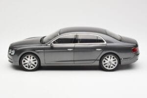 Bentley Flying Spur W12 Granite Grijs Kyosho 1:18 08891GN Metaal — afbeelding 4 van 8