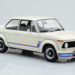 BMW 2002 Turbo Wit Kyosho 1:18 - image 6 of 8