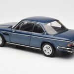 BMW 3.0 CSi E9 Blauw Metallic AUTOart 1:18 - image 7 of 8