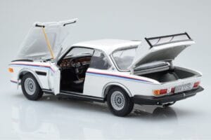 BMW 3.0 CSL E9 Wit Dealer Edition Minichamps 1:18 80435A5D020 Metaal — afbeelding 4 van 7