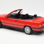 BMW 318i E30 Cabriolet Rood Norev 1:18 183210 - image 5 of 6