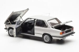 BMW 323i E21 Aspen Zilver AUTOart 1:18 80430433552 Metaal — afbeelding 5 van 8