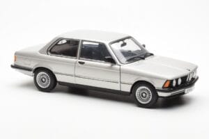 BMW 323i E21 Aspen Zilver AUTOart 1:18 80430433552 Metaal — afbeelding 6 van 8