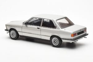 BMW 323i E21 Aspen Zilver AUTOart 1:18 80430433552 Metaal — afbeelding 7 van 8