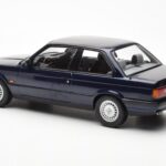 BMW 325i E30 Blauw Metallic Norev 1:18 - image 5 of 6
