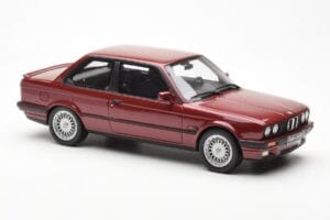 BMW 325i E30 Bordeaux Metallic Otto 1:18 OT102 Hars — afbeelding 4 van 6