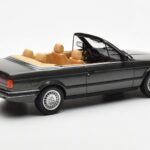 BMW 325i E30 Cabriolet Achat Groen Otto 1:18 - image 2 of 6