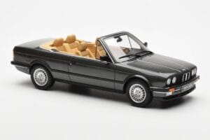 BMW 325i E30 Cabriolet Achat Groen Otto 1:18 OT572 Hars — afbeelding 4 van 6