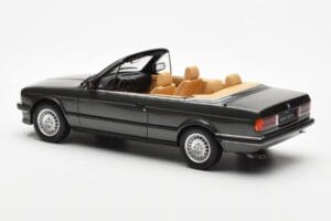 BMW 325i E30 Cabriolet Achat Groen Otto 1:18 OT572 Hars — afbeelding 5 van 6