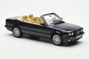 BMW 325i E30 Cabriolet Blauw Otto 1:18 OT114 Hars — afbeelding 4 van 6