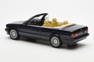 BMW 325i E30 Cabriolet Blauw Otto 1:18 OT114 Hars — afbeelding 5 van 6