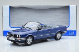 BMW 325i E30 Cabriolet Blauw MCG 1:18 MCG18381 Metaal — afbeelding 5 van 5