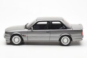 BMW 325i E30 Grijs Metallic Otto 1:18 OT571 Hars — afbeelding 3 van 6