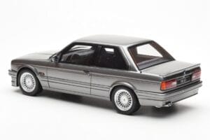 BMW 325i E30 Grijs Metallic Otto 1:18 OT571 Hars — afbeelding 5 van 6