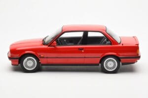 BMW 325i E30 Rood Norev 1:18 183202 Metaal — afbeelding 3 van 6