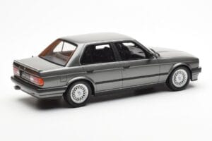 BMW 325i E30 Sedan Dolphin Grijs Otto 1:18 OT819 Hars — afbeelding 2 van 6