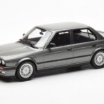 BMW 325i E30 Sedan Dolphin Grijs Otto 1:18