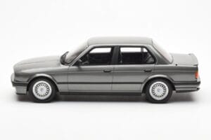 BMW 325i E30 Sedan Dolphin Grijs Otto 1:18 OT819 Hars — afbeelding 3 van 6