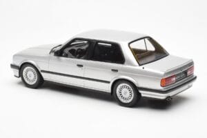BMW 325i E30 Zilver Otto 1:18 OT912 Hars — afbeelding 5 van 6