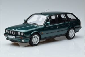 BMW 325i E30 Touring Groen Metallic Norev 1:18 183219 Metaal