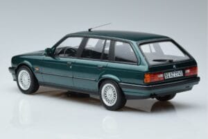 BMW 325i E30 Touring Groen Metallic Norev 1:18 183219 Metaal — afbeelding 5 van 6
