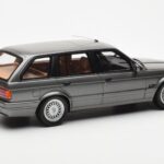 BMW 325i E30 Touring Grijs Otto 1:18 - image 2 of 6